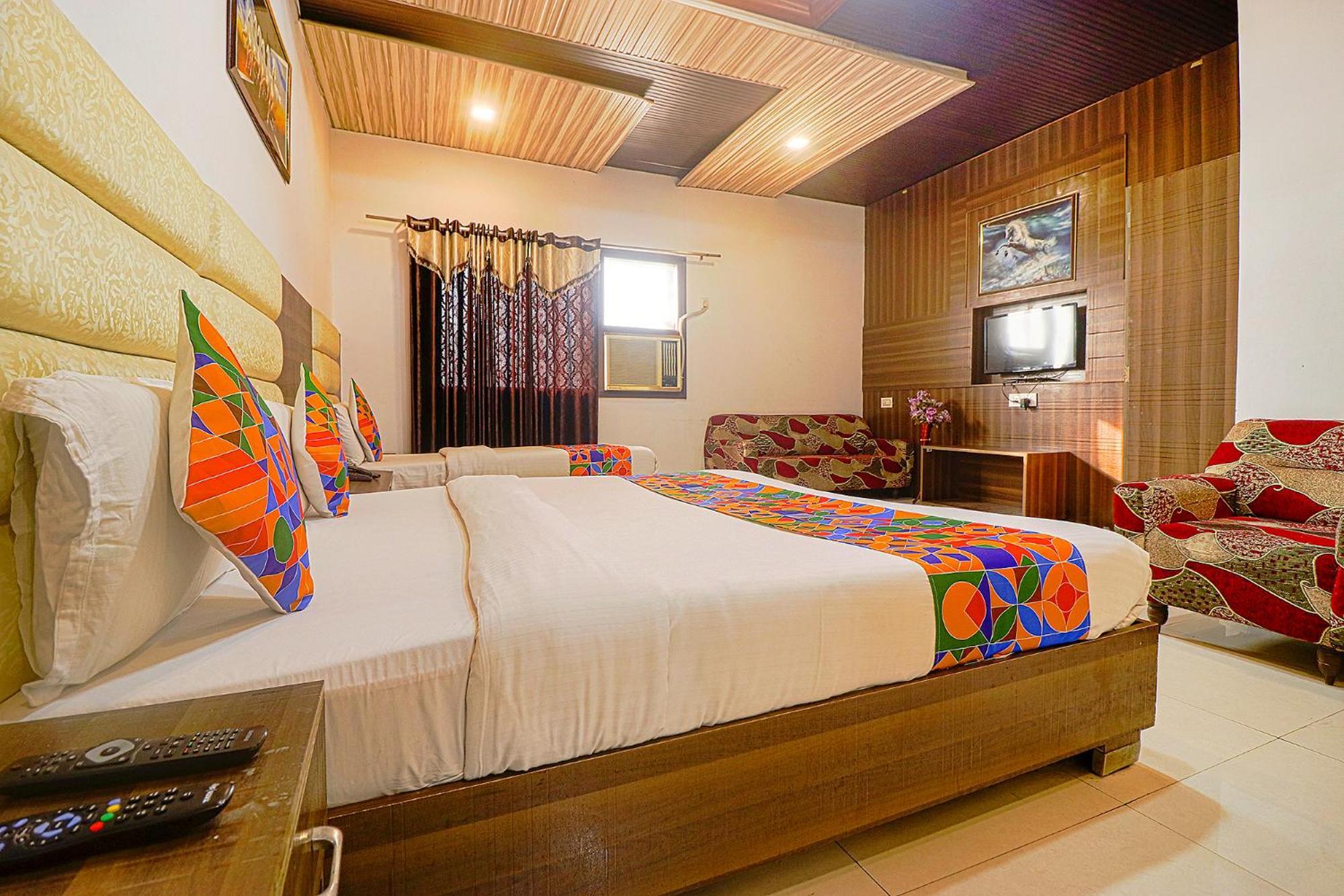 Fabhotel Star Metro Inn Amritsar Exterior photo
