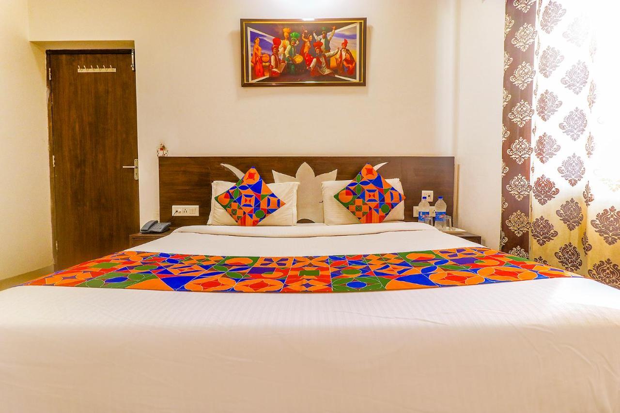 Fabhotel Star Metro Inn Amritsar Exterior photo